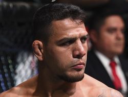 фото - UFC 254. У Дос Аньоса коронавирус, Махачев остался без соперника, но уже вызвал троих