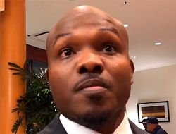 фото - Майки Гарсиа не просто так вызвал Спенса, он что-то видит — Тим Брэдли