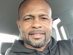 фото - Тайсон и Рой Джонс расстроены: Какие ещё раунды по две минуты? Это для женщин!