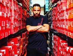 фото - Уорд ответил Юбэнкам: Не лезьте поперёд батьки в пекло