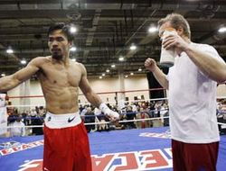 фото - Манни Пакьяо побил Фредди Роача