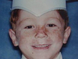 фото - Тайсон, Пакьяо и Канело на детских фото, Мэйуэзер снимает шляпу перед жертвами, нокаут японского рефери — соцсети 