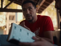 фото - Алимханулы и Адамес сцепились в соцсетях