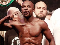 фото - Официально: Мэйуэзер назвал имя следующего соперника