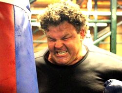 фото - 50-летний супертяж хочет драться с топ-молодежью