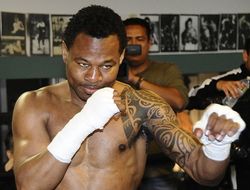 фото - Шейн Мосли нокаутировал Патрика Лопеса