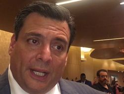 фото - Маурисио Сулейман рад «очищению» Канело Альвареса