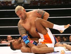 фото - Алистар Оверим: «Бой Вердума и Ханта может закончиться как угодно»