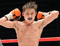 фото - Япона мать! Кёгучи и Хисада устроили яркую драку за WBC — чемпион выстоял