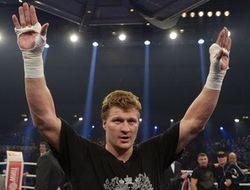 фото - Названы место проведения, дата и вероятный соперник Александра Поветкина