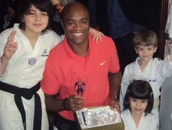 фото - Андерсон Силва хочет участвовать в Олимпиаде-2016