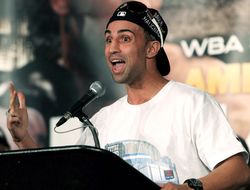 фото - Тренер Макгрегора развеселил Малиньяджи упоминанием о Канело Альваресе