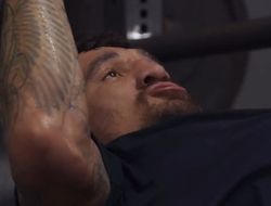 фото - Кто сильнее бьёт: Топурия или Гэтжи? Рассказывает Холлоуэй