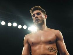 фото - Топ-проспект Джош Келли уверенно прошёл экс-чемпиона мира Молину