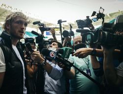 фото - Мейвезер и Джейк Пол устроили лютый замес в стиле WWE: фото и видео