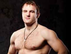 фото - Денис Гольцов против Иво Скопляка в андеркарте Харитонов–Ист