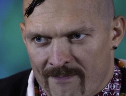 фото - Александр Усик: «Не хочу драться с Джойсом, он же как танк!»