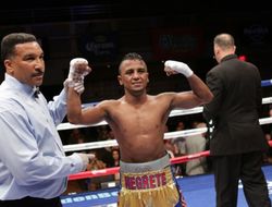 фото - Это было ярко: Негрете перебил Мелиана — теперь и в профессионалах