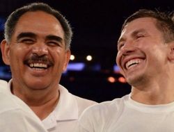 фото - Альварес нагрубил тренеру Головкина: Ты — идиот? Что ты вообще знаешь о боксе?