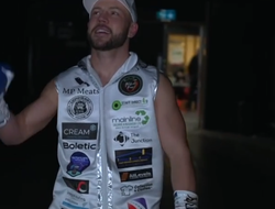 фото - Уокер побил экс-соперника Чухаджяна: видео