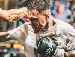 фото - Беринчик считает, что Камбосос может апсетнуть Ломаченко