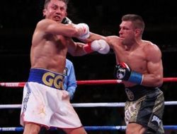 фото - Кто победил — Деревянченко или GGG: мнение Девина Хэйни, Миллера и Фармера