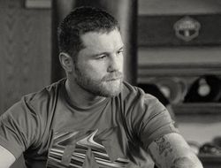 фото - Канело Альварес признался — так и не оправился от поражения Биволу