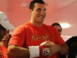 фото - Результаты взвешивания: Владимир Кличко vs. Сэмюэль Питер II