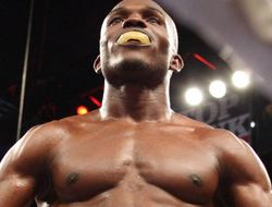 фото - Сауль Альварес устал ждать Котто, намечается бой с Брэдли?