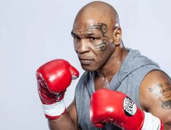 фото - Тайсон представляет бой с Джонсом, заглядывается на Джошуа и Фьюри – трансляция