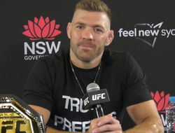 фото - «Зацементировал своё наследие». Дю Плесси о титульных перспективах Адесаньи