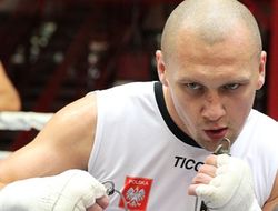 фото - Гловацки проведёт первую защиту против Каннингхэма — СМИ