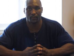 фото - Дэнни Уильямс уедет работать телохранителем в Нигерию — с пистолетом, конечно