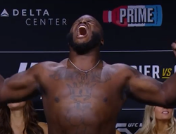 фото - «Чёрный Зверь» Деррик Льюис снёс де Лиму и торжественно снял трусы на UFC 291