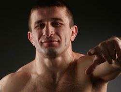 фото - Автандил Хурцидзе вернулся с быстрой победой