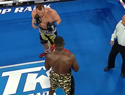 фото - Хэвивейт-апсет в рамках шоу Камбосос-Хьюз: видео