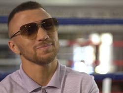 фото - Василий Ломаченко дал прогноз на бой Мэйуэзер–Макгрегор — видео