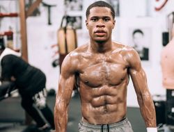 фото - Хэйни негодует: Арум промывает людям мозги! Лопес — не абсолютный чемпион