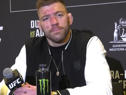 фото - Дю Плесси разобрал победу над Адесаньей