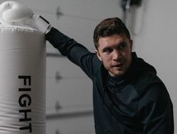 фото - Тесленко сразится с Льюисоном, Шелестюк — с «Архангелом», а Скороходу достался «Карась»