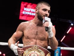 фото - «Чемпион Екатеринбурга» Курбанов побил экс-чемпиона мира Тейшейру