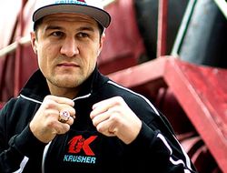 фото - Ковалёв против обнимашек с Уордом