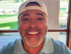 фото - Де Ла Хойя сквернословил, но всё же сумел объяснить ситуацию с Гарсией