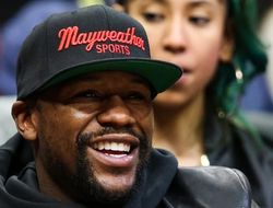 фото - Флойд Мейвезер рассказал, как готовился к бою с ютубером Полом