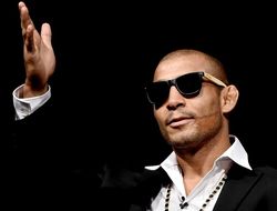 фото - Поражение Макгрегору пошло на пользу Алдо — тренер