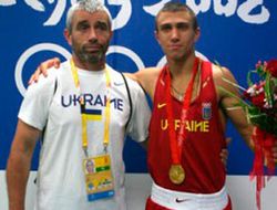 фото - Анатолий Ломаченко: «Пока не знаю, кто будет готовить сына к первому бою»