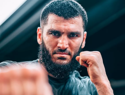 фото - Почему Бетербиев побьёт Бивола в реванше. Названы 7 причин