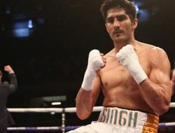 фото - Вижендер Сингх с трудом сохранил чистый рекорд в бою с молодым китайцем