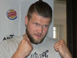 фото - У Димитренко новый соперник на 22 декабря — серб с рекордом 18-0