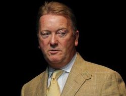 фото - Дата и место боя Бетербиев – Ярд: подтверждение от Уоррена